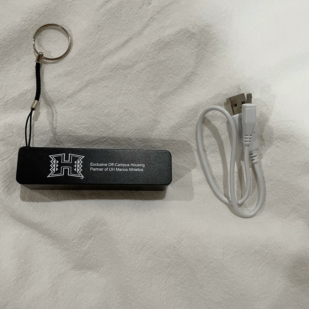 University of Hawaii Portable Charger